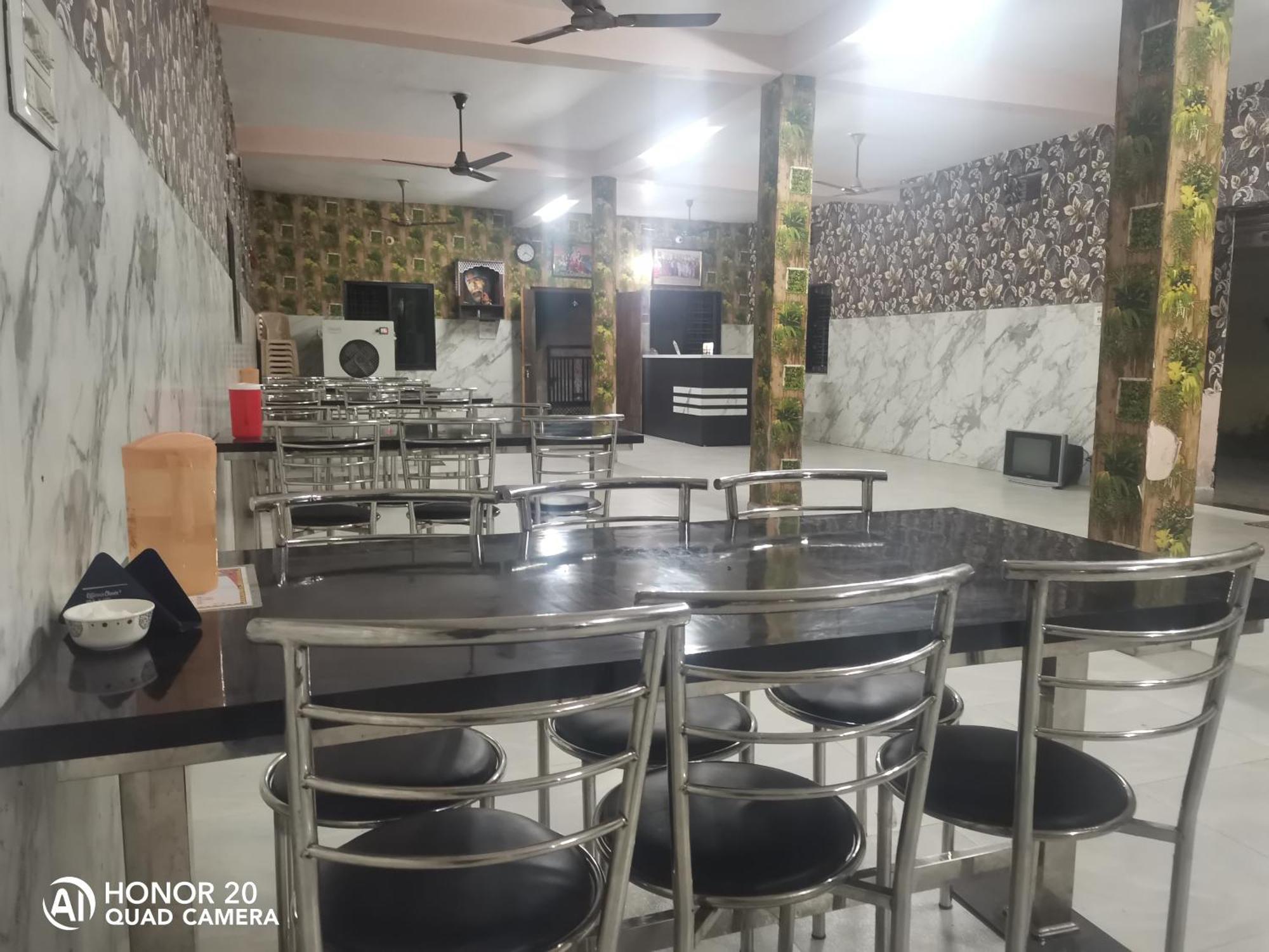 Amarjyoti Family Restaurant And Hotel Ramtek 외부 사진
